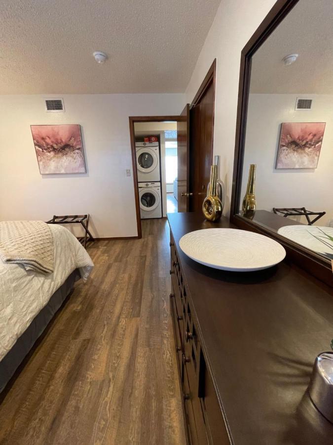Ou-2 Bed 2 Bath Apartment Close To Ou Oklahoma City Bagian luar foto